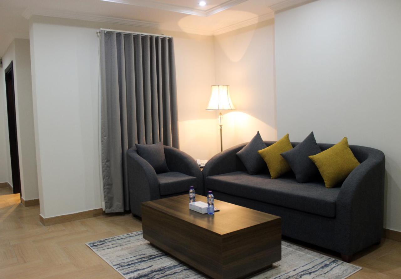 Golden Suites Al Al Jubail Extérieur photo