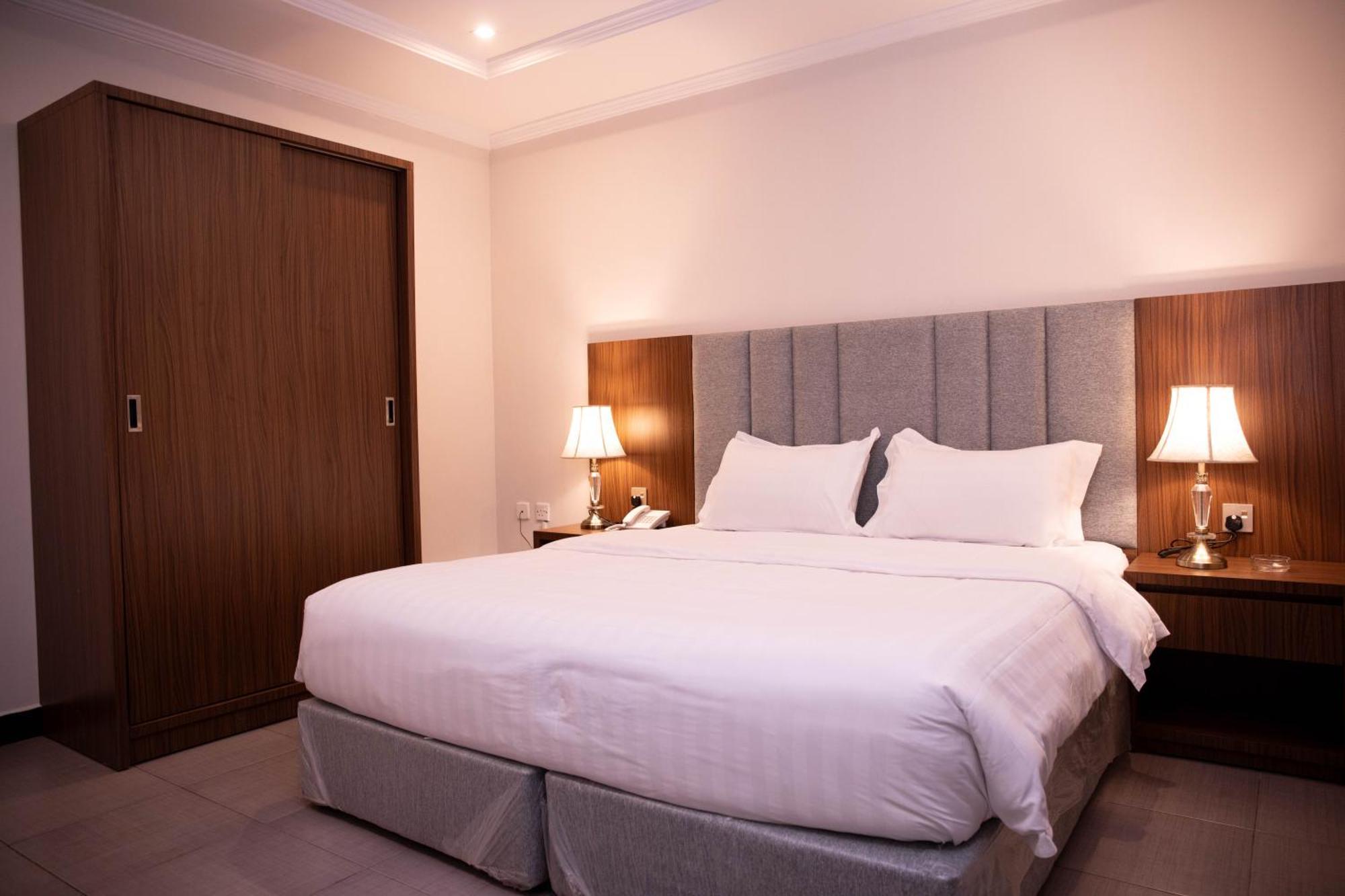 Golden Suites Al Al Jubail Extérieur photo